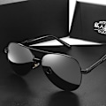 Pikkukuva 1 / 4: Polarisoidut aurinkolasit Miehet Aurinkolasit Naiset UV-suoja Klassiset Aviator-aurinkolasit Ajolasit Black frame black beam black Gray