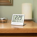 Miniatyrbild 3 av 3: Digital L CDDesk Clock Temperatur Travel Alarm Clock