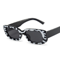 Miniatyrbillede 3 af 5: Nye Grønne Rektangel Solbriller Dame Ins Stil Solbriller Mand Kvinde Mærke Designer Candy Farver Små Firkantede Oculos De Sol Black White Leopard other
