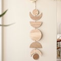 Miniatyrbillede 1 af 5: Boho vægdekoration med månefaser, skandinavisk naturlig trævægdekoration, unik æstetisk kunst, månecyklus vægdekoration til soveværelse (brun)