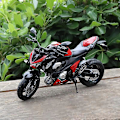 Pikkukuva 2 / 5: 1:12 Kawasaki Z900 Alumiininen Valettu Moottoripyörämalli Leikkiauto Kokoelma Autopyörä Iskunvaimentimet Maastoauto Leikkiautot Auto Red