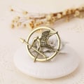 Miniatyrbillede 3 af 5: The Hunger Games, Mockingjay, Prop Pin Brooch