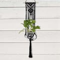 Miniatyrbild 4 av 5: Växtupphängning, inomhus utomhus makramé planter hängande rep handgjord växtupphängning med tofsar blomkruka hållare korg sträng hängande väggdekor (svart)