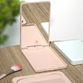 Miniatyrbillede 5 af 8: Lille spejlkamsæt ensfarvede mode bærbare folde-makeup White
