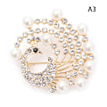 Miniatyrbilde 1 av 8: Pearl Rhinestone Peacock Brosje Dyr Corsage Brosjer Bryllup A3