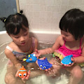 Miniatyrbilde 5 av 8: Nemo Dory Float Spray Vannleker Babybadeleker Baderomslek C
