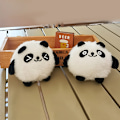 Miniatyrbild 7 av 8: e Cartoon Panda Plyschleksak Liten minidockahänge Docka Key Chai A2