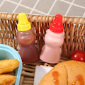 Miniatyrbillede 3 af 5: 2 Stk Mini Krydderi Flaske Salatdressing Ketchup Krukke Dispenserer