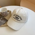 Pikkukuva 1 / 4: Miesten ja naisten baseball-lippikset, säädettävät casual kirjailtu 198 White