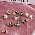 Pikkukuva 1 / 8: 10 kpl nappirintaneulasetti, set helmi strassit pin coat cot A6