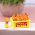 Pikkukuva 1 / 5: 1 setti 1:12 nukkekodin miniatyyri soodapullo ja säilytyslaatikko L Orange
