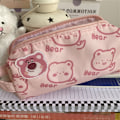 Pikkukuva 8 / 8: Vetoketjullinen case ja pehmeä Strawberry Bear case ja karhukotelo A2