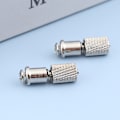 Miniatyrbillede 1 af 8: 2 stk trykfod hurtigskifteskrue til industriel låsesøm 2Pcs
