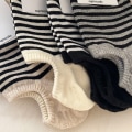 Pikkukuva 4 / 8: Raidalliset Invisible Socks Yksinkertainen ja monipuolinen College Combed Cot A3