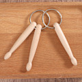 Pikkukuva 3 / 8: Mini Drum Sticks Avaimenperä Puiset Rumputikut Avaimenperä Avaimenperä Avaimenperä A