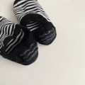 Pikkukuva 7 / 8: Raidalliset Invisible Socks Yksinkertainen ja monipuolinen College Combed Cot A3