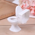 Pikkukuva 7 / 9: Nukkekodin kalusteet Vintage Kylpyhuone-WC Miniatyyrilelut