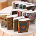 Pikkukuva 4 / 5: 1:12 Dollhouse Miniture Simulation Englanti Book Furniture Ornam A3