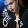 Mote Luksus Rhinestone Krystall Brosjer Dame Klær Kåpe 1pc