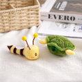 Pikkukuva 2 / 5: Sarjakuva Pehmo Turtle Bee Doll Riipus avaimenperä CAN jakaa Dol