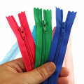 Miniatyrbillede 4 af 8: 4 Stk Længde 20cm Closed End Colorful #3 Nylon Coil Zips Garme Beige 4PCS
