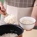 Miniatyrbilde 7 av 8: Stående risskje i PC-materiale, non-stick, til husholdning, elektrisk ris White