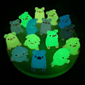 Miniatyrbilde 6 av 8: 1/5 stk Mini Luminous Piggy Decor Car Dashboard Hjemmepynt D 1pc