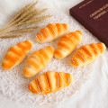 Miniatyrbilde 5 av 8: Big Croissant Slow Rebound Knip Dekompresjonsventil Leketøy Slow R A10