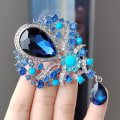 Miniatyrbillede 3 af 8: Luksus Elegant Large Crystal Water-drop Broche Vintage Pendant Gray
