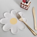Miniatyrbillede 4 af 8: 10 stk Small Daisy Picnic Service Engangs Blomster Middag Pla A10