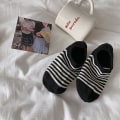 Pikkukuva 6 / 8: Raidalliset Invisible Socks Yksinkertainen ja monipuolinen College Combed Cot A3