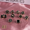 Pikkukuva 1 / 8: 10 kpl nappirintaneulasetti, set helmi strassit pin coat cot A3