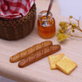 Pikkukuva 2 / 8: 1/12 Nukkekodin simulaatioleipä Hunaja Picnic Basket Set Dollhou