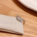 Miniatyrbild 7 av 8: Ljus Lyx Crystal Snake Form Ring Glänsande Cubic Zircon Openin Silver