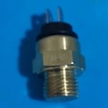Miniatyrbild 2 av 5: Cf500cc X5 0010-135000 Cf188 Motorvattentemperaturgivare 80 Grader M16