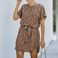 Miniatyrbilde 3 av 5: Chiffon Kort Kjole Kortermet Leopardtrykk Casual Rund Hals Snøring i Midjen Dame Kjole Khaki L