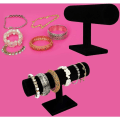 Miniatyrbillede 4 af 5: Sort armbånd i sort fløjl T-bar smykkeholder (2-pak) - Showcase Home Organiser Holder Rack til smykker, ure, halskæder og armbånd
