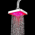 Miniatyrbilde 3 av 5: LED Dusjhode Uten Batterier 3 Farger Temperatur Sensor Firkantet Fast Dusjhode Regnfall Topp Spray 7 Farger Gradvis Endring
