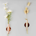 Miniatyrbild 5 av 5: 2-pack väggmonterade blomvaser i metall, moderna torkade blomhållare, väggdekoration för veranda, hemmakontor (exklusive självhäftande material) S