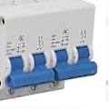 Pikkukuva 3 / 4: Katkaisijan lukitus manuaalinen kaksoisvirtakytkin AC 400V 4500A kotiin 16A