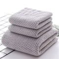 Miniatyrbild 3 av 3: Badhandduk, korallfleece badhandduk, enfärgad vattenabsorberande badhandduk, för badrum, hotell, grå