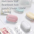 Pikkukuva 4 / 5: 3-Reikäinen Paperinrei'itin Kannettava Mini Rei'itin DIY Kannettava Paperinrei'itin Opiskelijan Käsintehty Leikekirjan Rei'itin Pinkki
