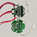Miniatyrbild 2 av 5: Delad Port 10S 36V 20A Rund BMS för Flaskbatteripaket för Laddning och Urladdning med Tempsensor