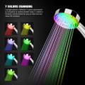 Miniatyrbild 5 av 5: Färgförändrande duschhuvud LED-ljus Glowing Automatisk 7 färger Ändring Handhållen Sensing Kran Säker Vacker och Praktisk Munstycke Badrum