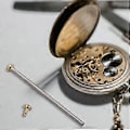 Miniatyrbild 5 av 5: 1 Låda Klockreparationsverktyg Set Kit Klockarmbands Skruvar Sortiment Rör Friktionsstift Lås Remmar Armband Nitar Ändar 10Mm-28Mm