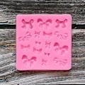 Miniatyrbild 5 av 5: Silikon Nagelkonstform DIY Gjutning Rosettformad Snidad Mönster Nageldekoration Form för Hänge Choklad Rosa