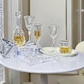 Pikkukuva 4 / 5: 1:6 Nukkekodin Mini Mallihuonekalut Hienostunut Viinilasi/kaiverrettu Viinipullo/viinin Seitsemän osan sarja