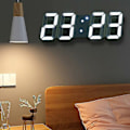 Pikkukuva 1 / 5: Suuri 3D LED-seinäkello