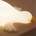 Miniatyrbillede 1 af 5: Stor Hvid Gås Natlampe Børne Sengelampe Sjov Klap Lampe USB Genopladelig Blødt Lys Øjenbeskyttelse Sovelampe