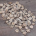Miniatyrbillede 3 af 5: 100 stk. Træskiver Blomsterform Ubehandlede Træudskæringer Håndværk DIY Dekoration